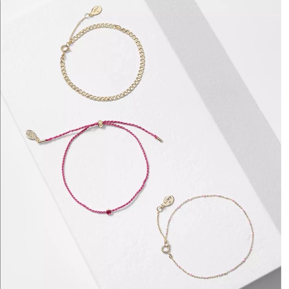 Loft beaded pull tie bracelet